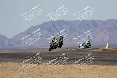 media/Dec-10-2023-SoCal Trackdays (Sun) [[0ce70f5433]]/Turn 10 Inside (140pm)/